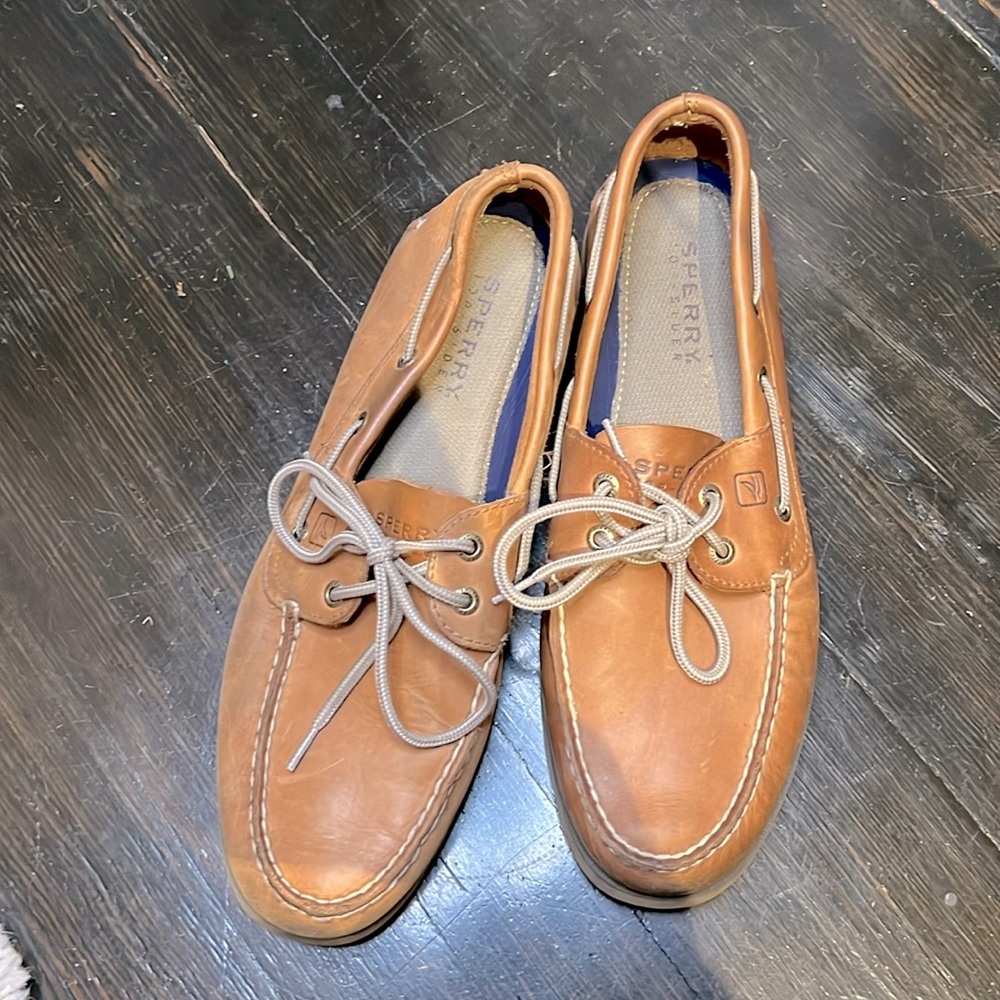 Sperry Boat Shoes Mena Size 10M Caramel color good condition Fisherman